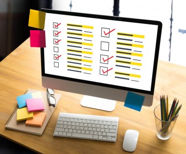 İş adamı SURVEY ve Sonuçlar Analiz Keşif Kavramı