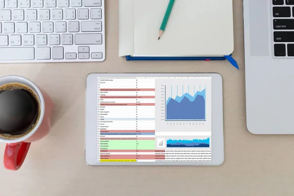 仕事ハード データ分析統計情報ビジネス テクノル — ストック写真