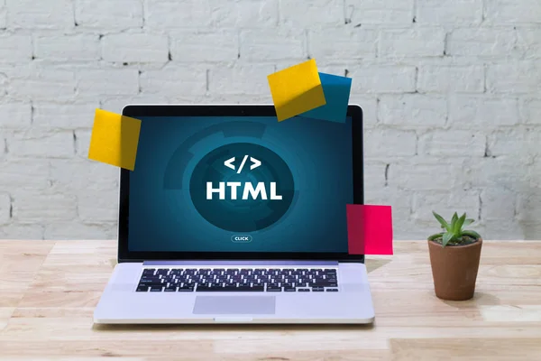 PHP HTML DEVELOPER Web Code design Программист, работающий в мягком — стоковое фото