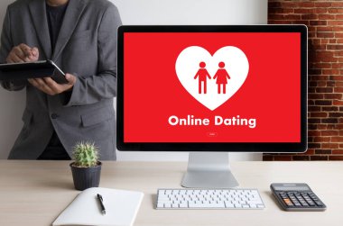  Online Dating Maç adam ve kadın ve bir kalp, Internet Da seviyorum