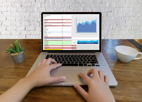 Sabit veri Analytics iş bilgi teknolojisi insanların çalışma 