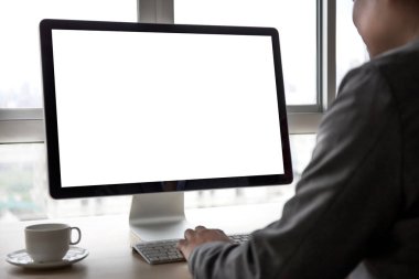 Çalışma alanı arka plan boş c ile dizüstü bilgisayarda yeni proje