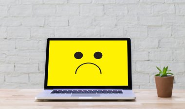 Depresif duygular kavramı, Amort gülen yüz ifade yazdırılmasını