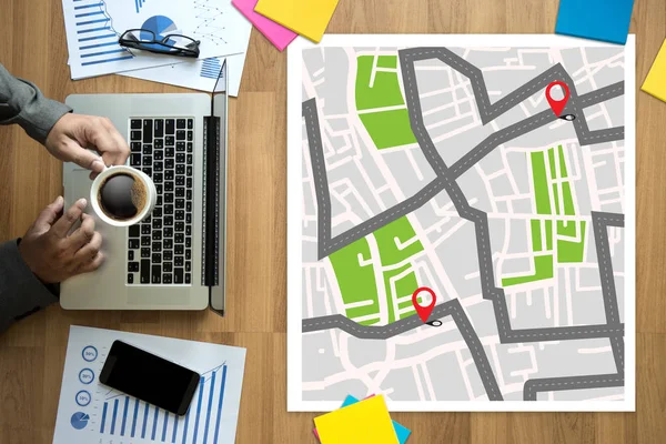 GPS harita yol hedef ağ bağlantısına yer sokak 