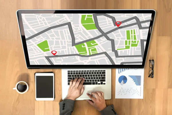 GPS harita yol hedef ağ bağlantısına yer sokak 