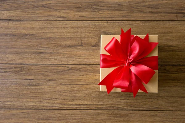 Caja de regalo Navidad feliz tarjeta de felicitación de vacaciones aniversario Chri — Foto de Stock