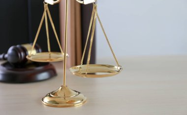 Adalet ve hukuk kavramı ile dijital c çalışma Tokmak, Yargıç
