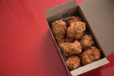 kızarmış tavuk ve karışık kentucky kızarmış sıcak gevrek Fried