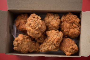 kızarmış tavuk ve karışık kentucky kızarmış sıcak gevrek Fried