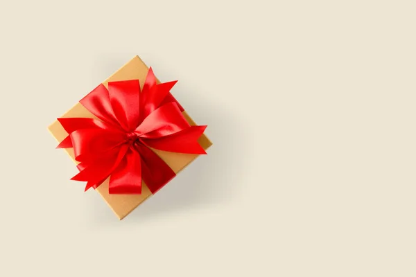Hediye kutusu Noel mutlu tatil tebrik kartı yıldönümü bedeni — Stok fotoğraf