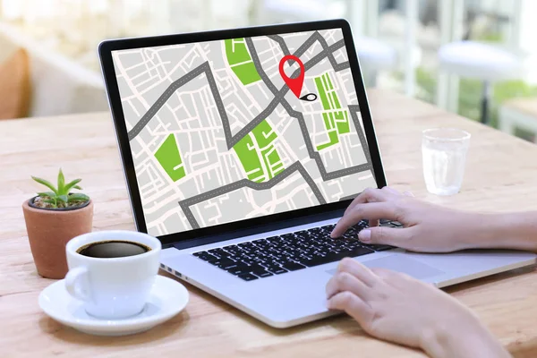 GPS harita yol hedef ağ bağlantısına yer sokak 