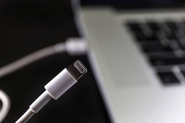 USB birden parlamak oyun kağıdı ve başparmak götürmek veya sanal bellek depolama sopa 