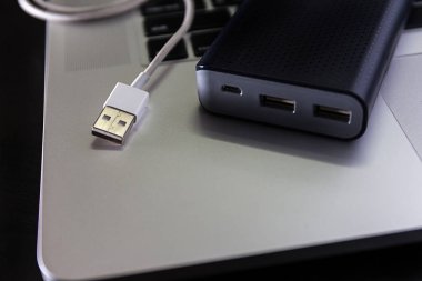 USB birden parlamak oyun kağıdı ve başparmak götürmek veya sanal bellek depolama sopa 