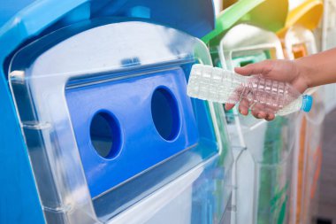 adam el kavramı çevre geri dönüşüm plastik yeniden koyarak