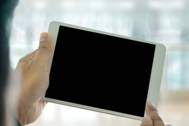 Closeup görünüm iş takım çalışması dijital kullanarak Tablet pc kullanma