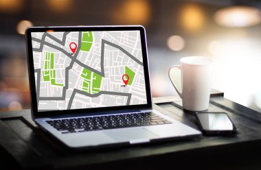 GPS harita yol hedef ağ bağlantısına yer sokak 