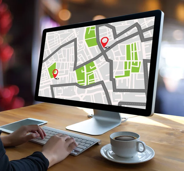 GPS kaart aan Route bestemming netwerkverbinding locatie Street — Stockfoto