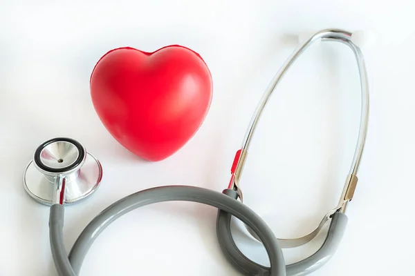 Red heart and a stethoscope Medical Equipment Healthcare medical — Stock Photo, Image