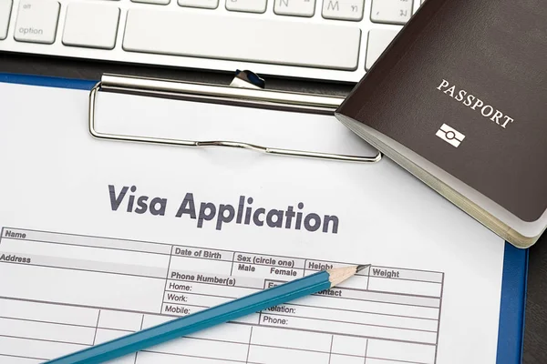 签证申请表旅行移民证件钱为 — 图库照片