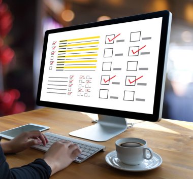 İş adamı SURVEY ve Sonuçlar Analiz Keşif Kavramı
