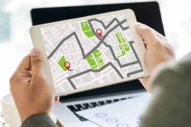 GPS harita yol hedef ağ bağlantısına yer sokak 