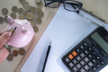 Pozitif emeklilik mutluluk para tasarrufu için emeklilik financia