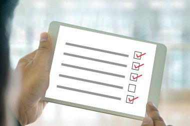 İş adamı SURVEY ve Sonuçlar Analiz Keşif Kavramı