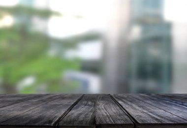 sabah şehir alanı office ortamında masada parlak 