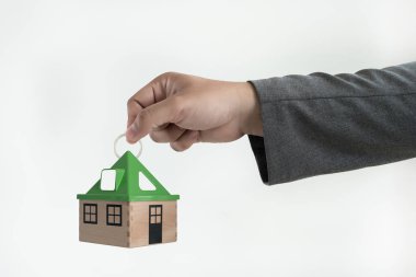 House adamın elini tutarak eller