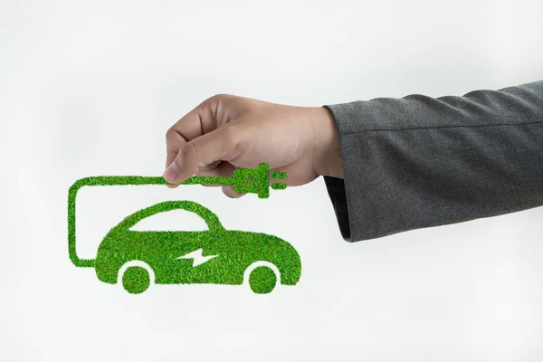 Зеленая электроэнергия автомобиля в транспорте электрическая концепция — стоковое фото