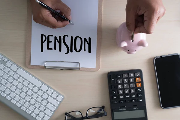 Позитивна пенсія Щастя гроші заощадження для пенсійного фінансування — стокове фото