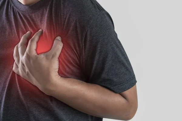Mann Krankheit Brustschmerzen Herzinfarkt erleiden — Stockfoto