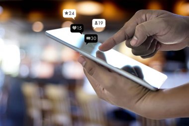 Sms medya adam kullanım akıllı telefon sosyal medya ağı iletişim 