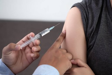Tıp ve sağlık kavramı veren hasta aşı doktor ben