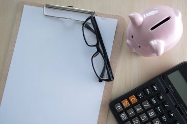 Pozitif emeklilik mutluluk para tasarrufu için emeklilik financia