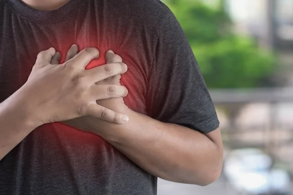 Malattia dell'uomo dolore toracico sofferenza infarto — Foto Stock