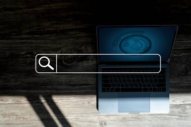 şeylerin Internet tarama arama Internet kullanarak iş adamı