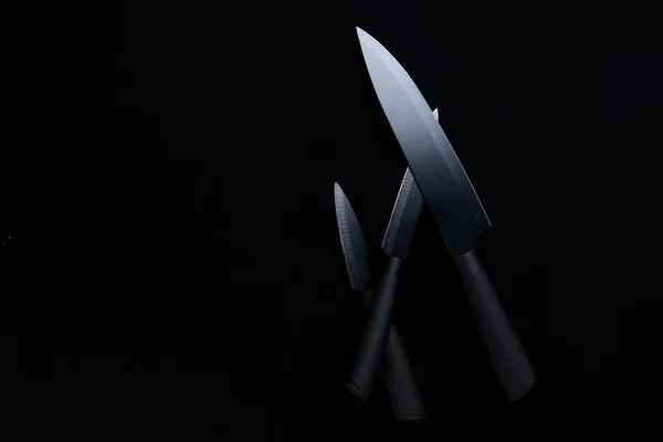 黒を基調とした黒のシェフナイフ — ストック写真