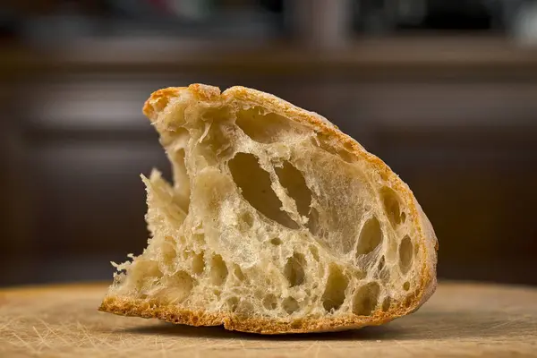 Шматок Хліба Дерев Яній Дошці — стокове фото