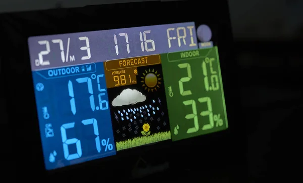 Estación Meteorológica Con Pantalla Color Pantallas Interiores Exteriores Temperatura Humedad —  Fotos de Stock