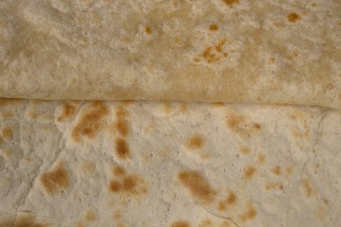 Krep, jambon ve peynirli dürüm.