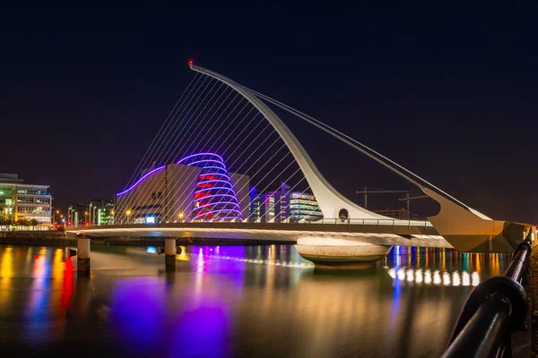 Samuel Beckett Köprüsü Dublin 'de.