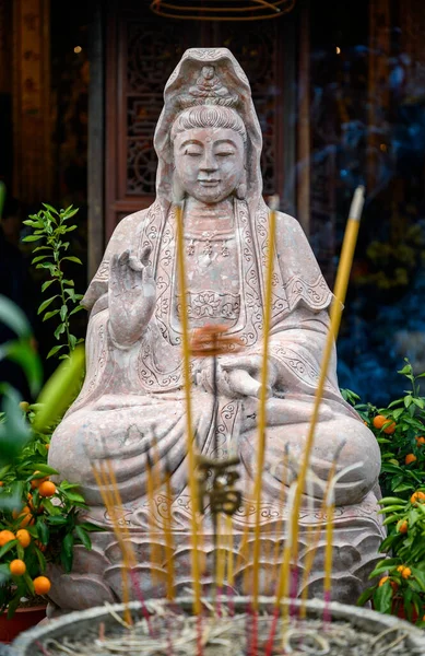 Hanoi Vietnam February 2020 Altar Courtyard Located Chua Dien Huu — Stock Photo, Image