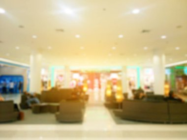 Buluşma noktası. arka plan olarak süpermarket bulanıklık.