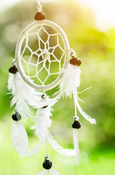 Dream catcher and bokeh background — Stock Photo, Image