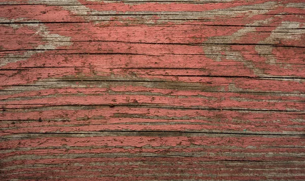 用红色油漆涂覆裂缝的旧木结构 — 图库照片