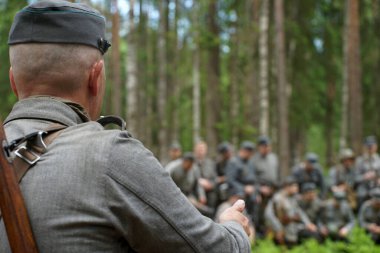 İkinci Dünya Savaşı 'nın Fin savaş fotoğrafçısı, toplu bir fotoğraf yapacak.
