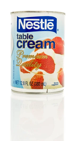 Nestlé crema de mesa —  Fotos de Stock