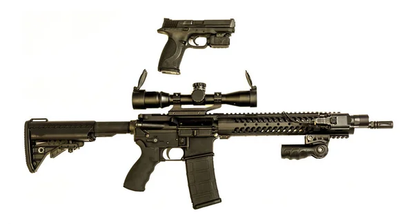 Pistole und AR-15 — Stockfoto
