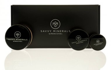 Anlayışlı mineraller genç yaşam